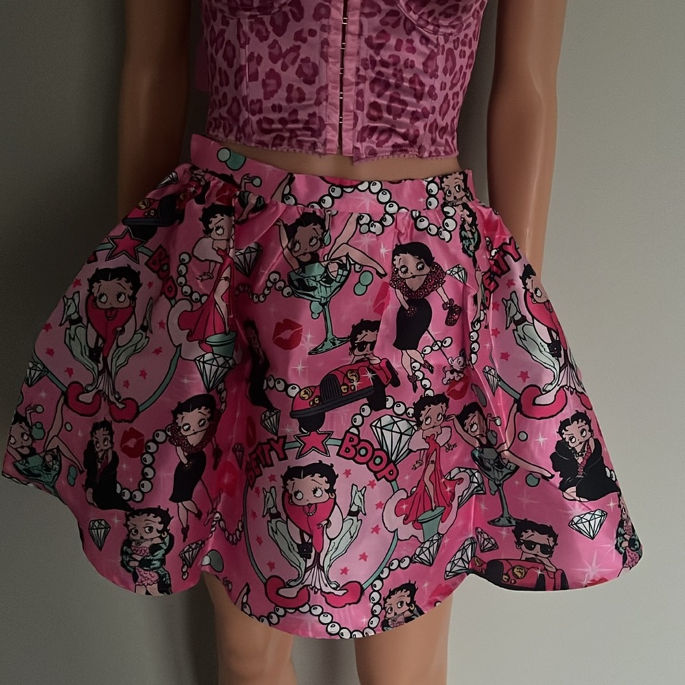 ‼️NWT‼️Rare Dolls Kill Betty Boop Sweet Catch A Kitten Pink Mini Skirt Medium - Picture 5 of 8